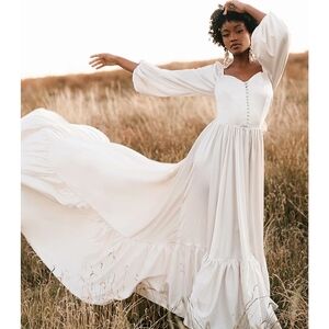 Elegant White Maxi Dress